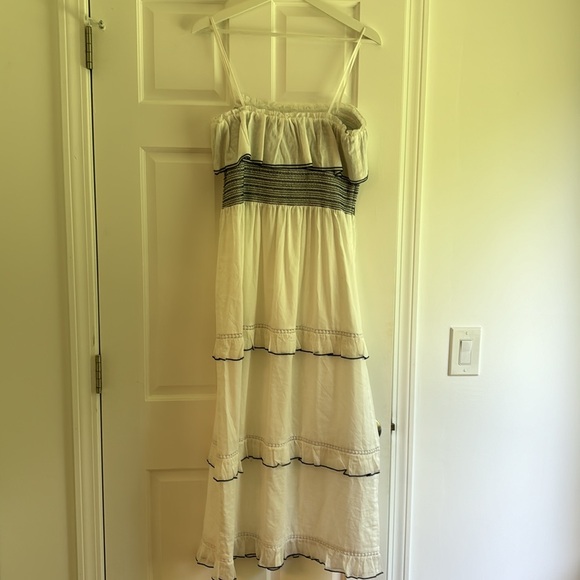 kisuii smocked white and black dress - Picture 8 of 8